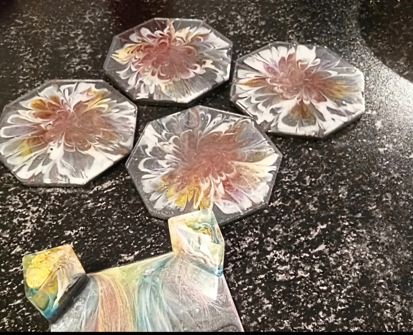 Handmade Epoxy Resin Coaster Set ā Elegant & Unique šæ