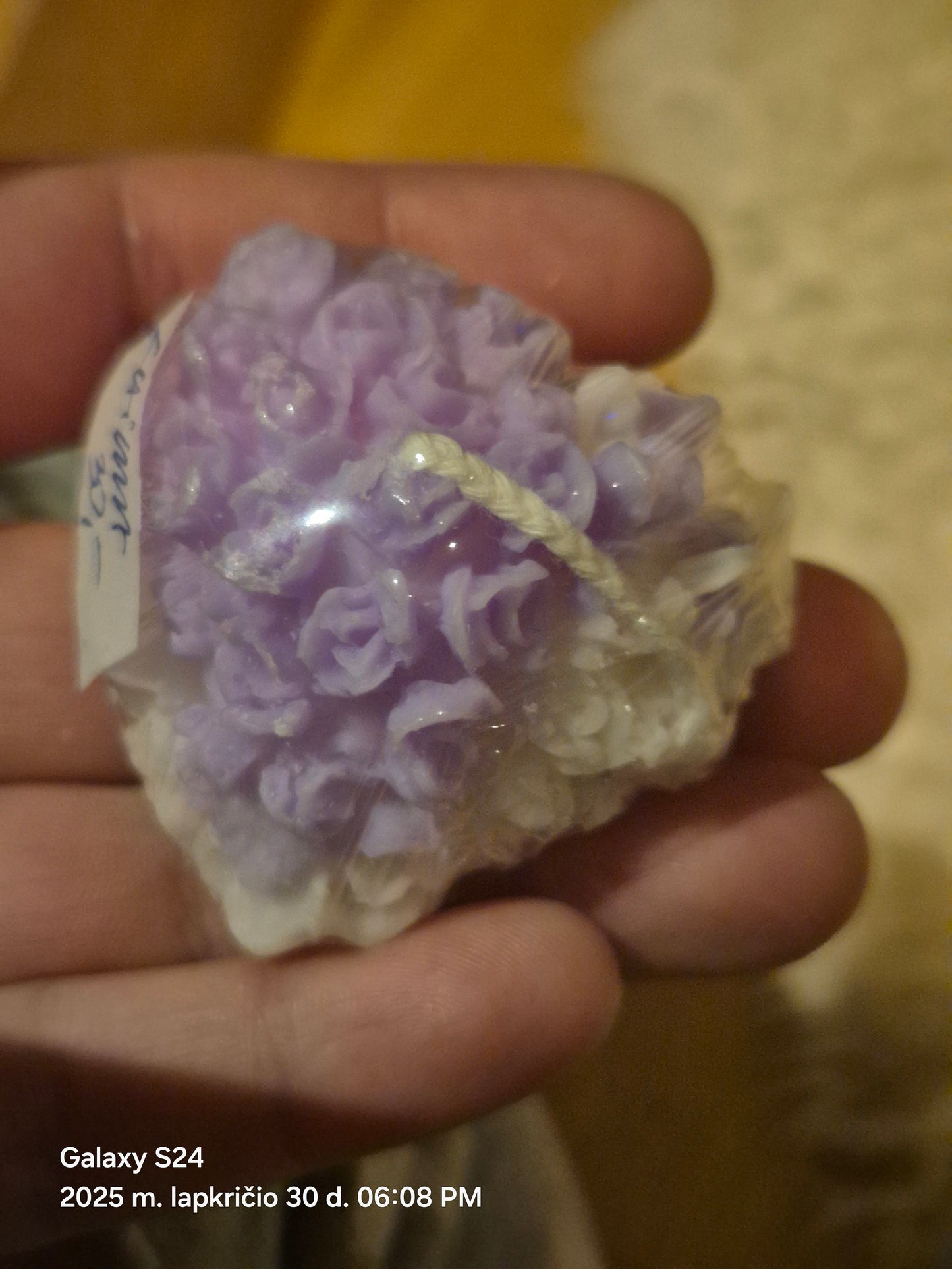 Cute small flowers candle