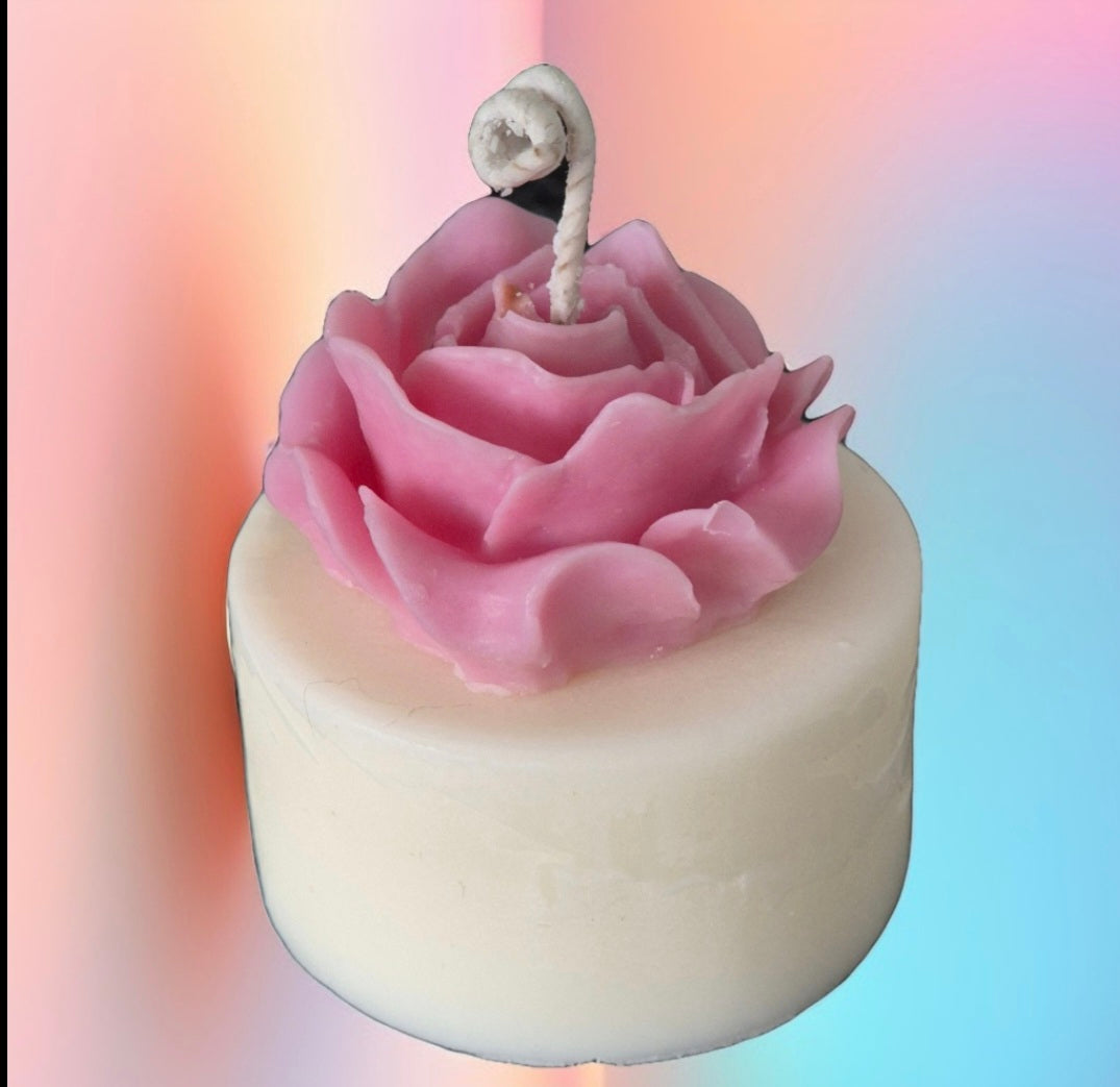 Handmade Rose Blossom Candle – A Touch of Elegance and Warmth