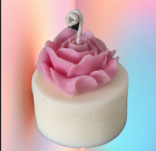 Handmade Rose Blossom Candle – A Touch of Elegance and Warmth